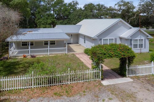 135 Lake Serena Dr, Melrose, FL, 32666-3106 | Card Image