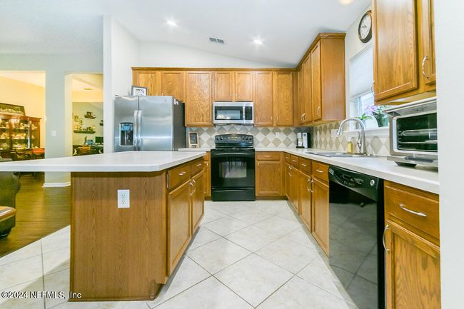 816 Bonaparte Landing Blvd, House other with 3 bedrooms, 2 bathrooms and null parking in JACKSONVILLE FL | Image 11