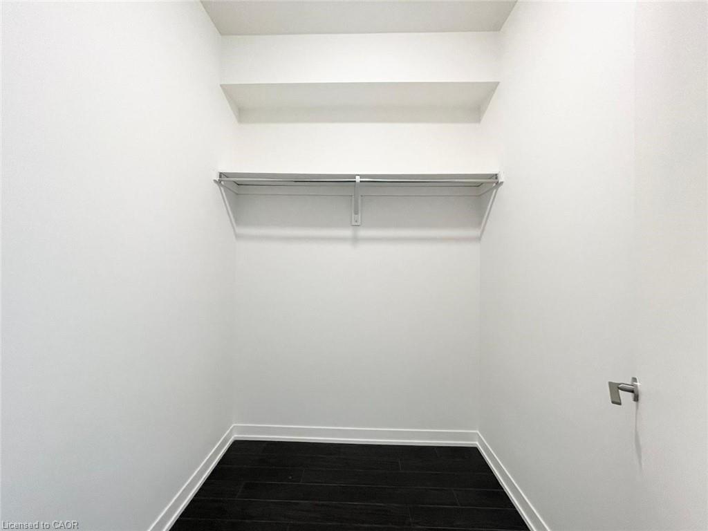 Residential Lease in Waterloo 4