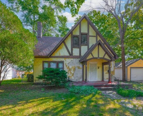 1912 N Park Pl, Wichita, KS, 67203-2544 | Card Image