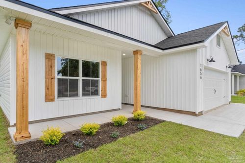 8314 Vickie St, Pensacola, FL, 32514-3828 | Card Image