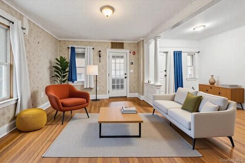 59 Jackson St, New Rochelle, NY, 10801-4333 | Card Image