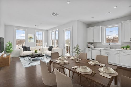408-8 Sanborn St, Reading, MA, 01867-2934 | Card Image