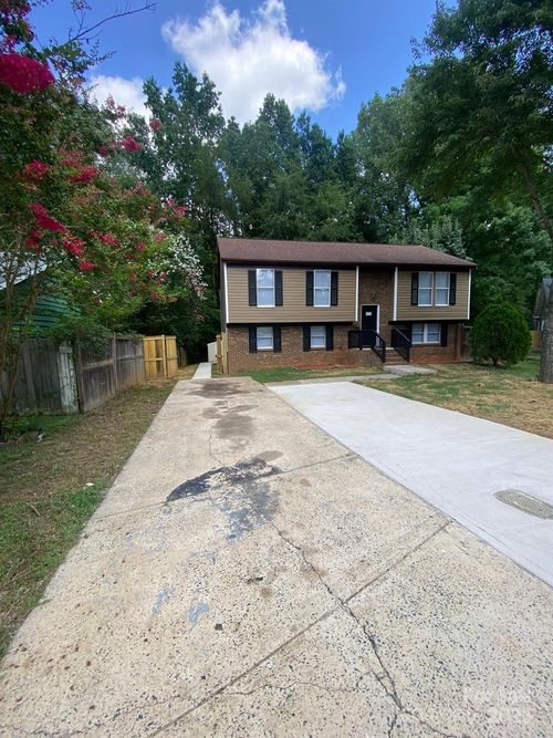 6024 Sunrise Ct, Charlotte, NC, 28212-5771 | Card Image