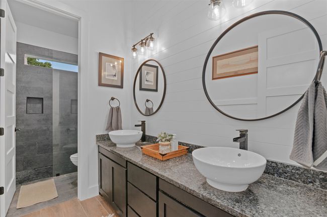 Secondary bathroom | Image 22