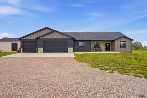 6242 Greenfield Ln, Rapid City, SD, 57703 | Card Image