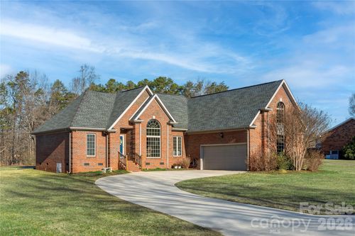 209 Fox Fire Run, Gastonia, NC, 28052-8780 | Card Image