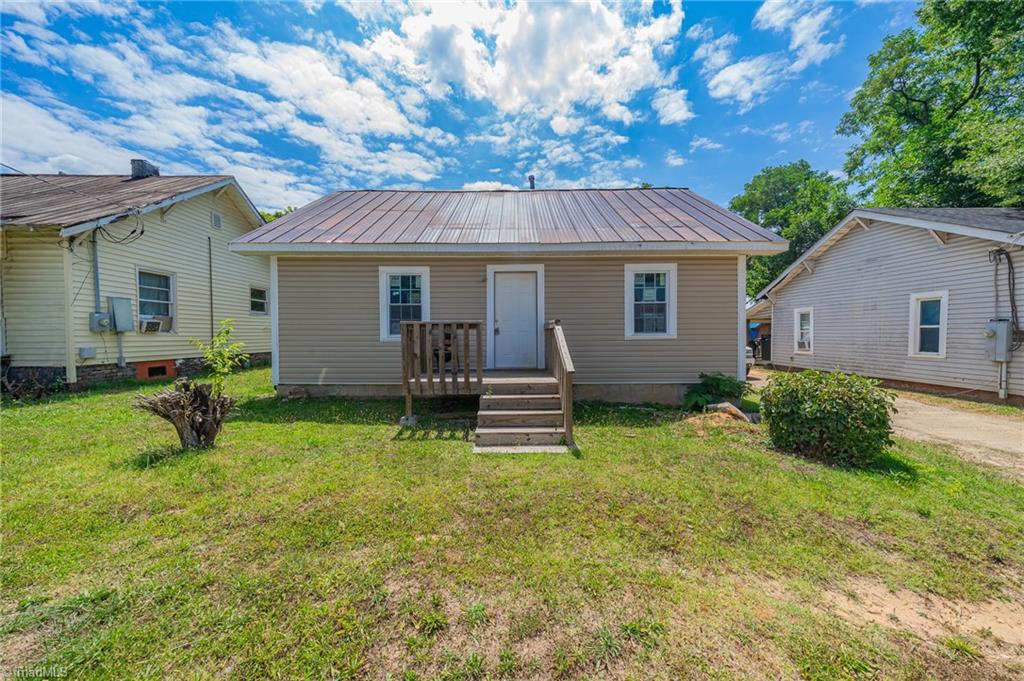 1805 Center Street Se, For Sale in Winston Salem Zoocasa