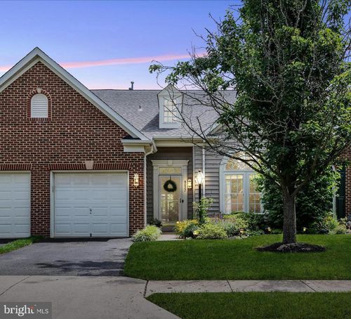 8027 Montour Heights Dr, GAINESVILLE, VA, 20155-3834 | Card Image
