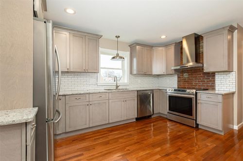 2nd-204 Mill St, Poughkeepsie, NY, 12601-3028 | Card Image
