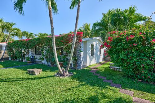 612 W Drew St, Lantana, FL, 33462-4352 | Card Image