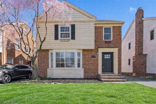 3703 Riedham Rd, Shaker Heights, OH, 44120-5214 | Card Image