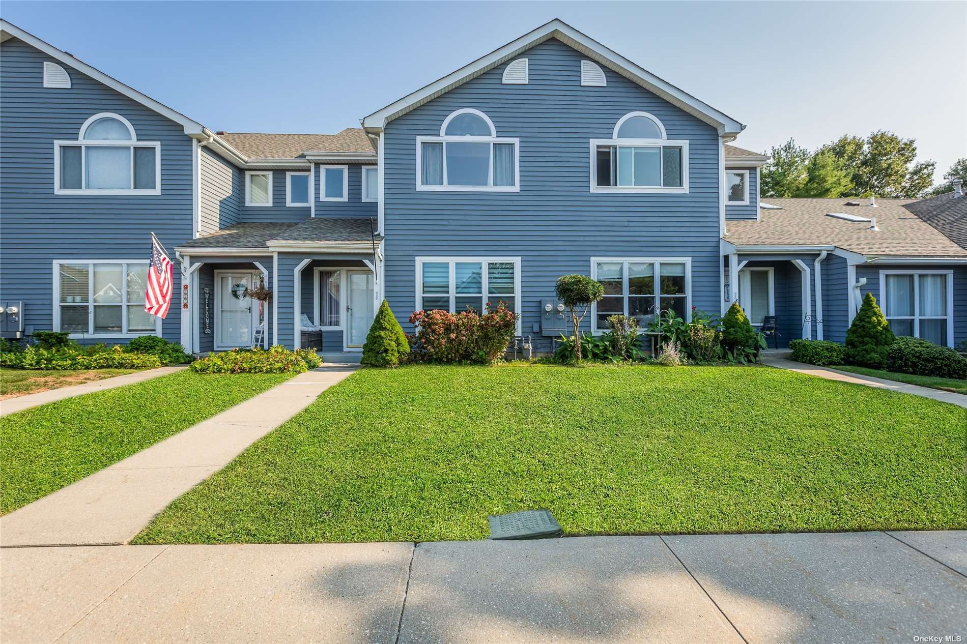 Birchwood Park Dr, Middle Island, NY 11953