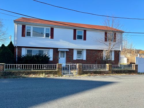 21 Harlow St, Saugus, MA, 01906-3000 | Card Image