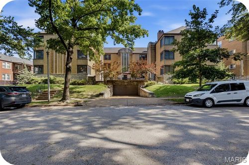 1w-7561 Byron Pl, Clayton, MO, 63105-2789 | Card Image