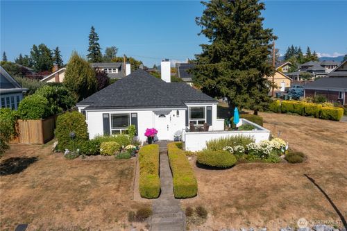 2716 Cornwall Ave, Bellingham, WA, 98225-2509 | Card Image