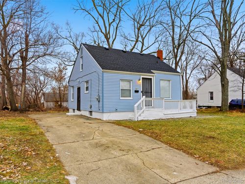 685 Northway Dr, Pontiac, MI, 48342-2963 | Card Image