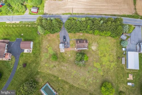 3271 W Scenic Dr, DANIELSVILLE, PA, 18038-9626 | Card Image