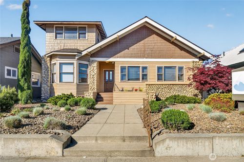 338 S Mission St, Wenatchee, WA, 98801-3044 | Card Image