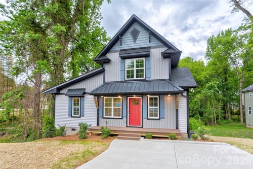 271 Stewart St Nw, Concord, NC, 28027-4151 | Card Image