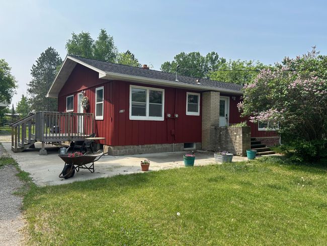 518 Main St W, House other with 3 bedrooms, 2 bathrooms and null parking in Kelliher MN | Image 27