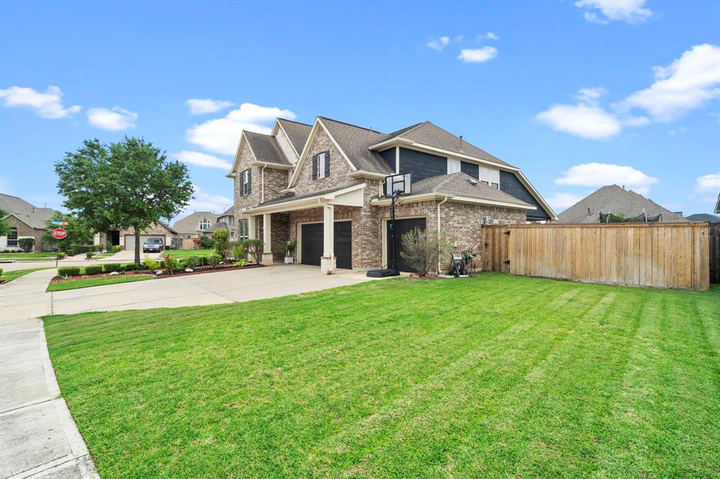 Silver Moon Dr, Missouri City, TX 77459