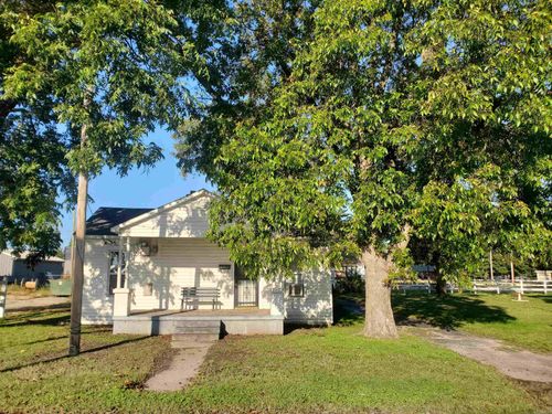 152 N Moore Ave, Piggott, AR, 72454-2227 | Card Image