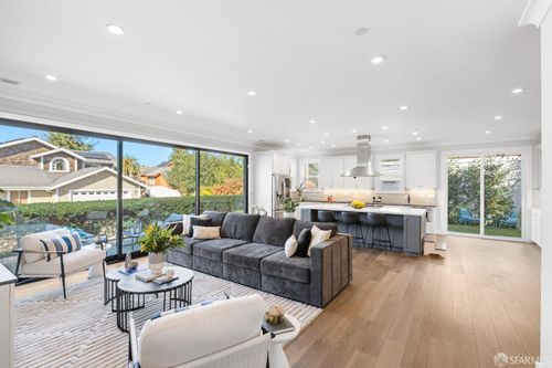 191 Winona Ave, Pacifica, CA, 94044-3020 | Card Image