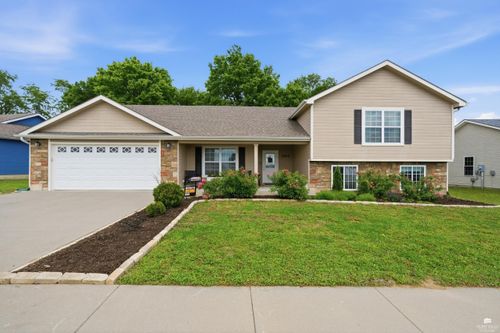 1503 Forest Park Ln, Junction City, KS, 66441-2057 | Card Image