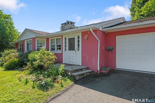 4 Francis Rd, Danbury, CT, 06810-8108 | Card Image