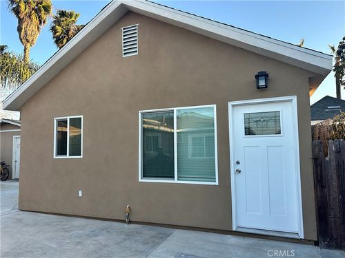 12054 Lowemont St, Norwalk, CA, 90650-6614 | Card Image