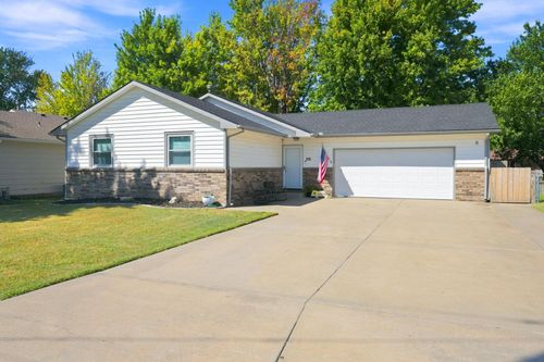 313 S Goddard Rd, Goddard, KS, 67052-9454 | Card Image