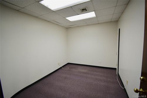 ste-111-22 Southern Blvd, Nesconset, NY, 11767-1086 | Card Image