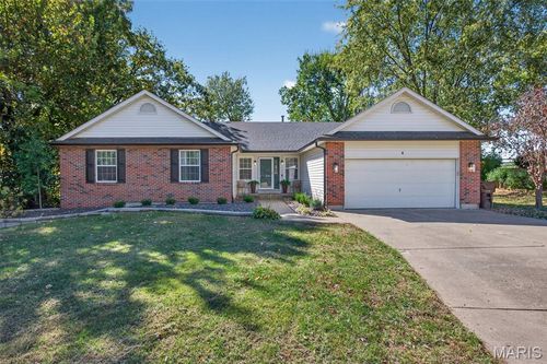 6 Sailor Ct, Lake St Louis, MO, 63367-2242 | Card Image