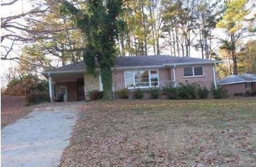 2563 Graywall St, east point, GA, 30344-2258 | Card Image