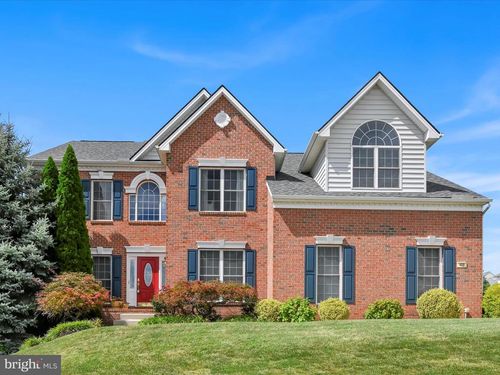 450 Grand Oak Way, SEVEN VALLEYS, PA, 17360-9168 | Card Image