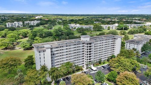 508-575 Oaks Ln, Pompano Beach, FL, 33069-3736 | Card Image
