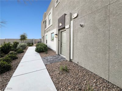 1 - 4971 Aitana Avenue, Townhouse with 2 bedrooms, 2 bathrooms and null parking in Las Vegas NV | Image 2