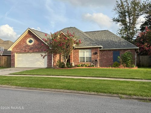 133 Woodstock Dr, Youngsville, LA, 70592-5415 | Card Image