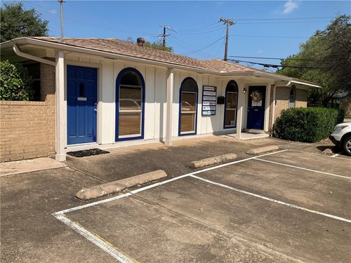 1801 Williams Dr, Georgetown, TX, 78628-3663 | Card Image