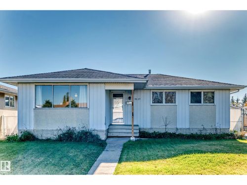 9527 139 Ave Nw, Edmonton, AB, T5E5Z7 | Card Image