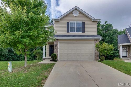 646 Fair Bluff Dr, Wentzville, MO, 63385-4749 | Card Image