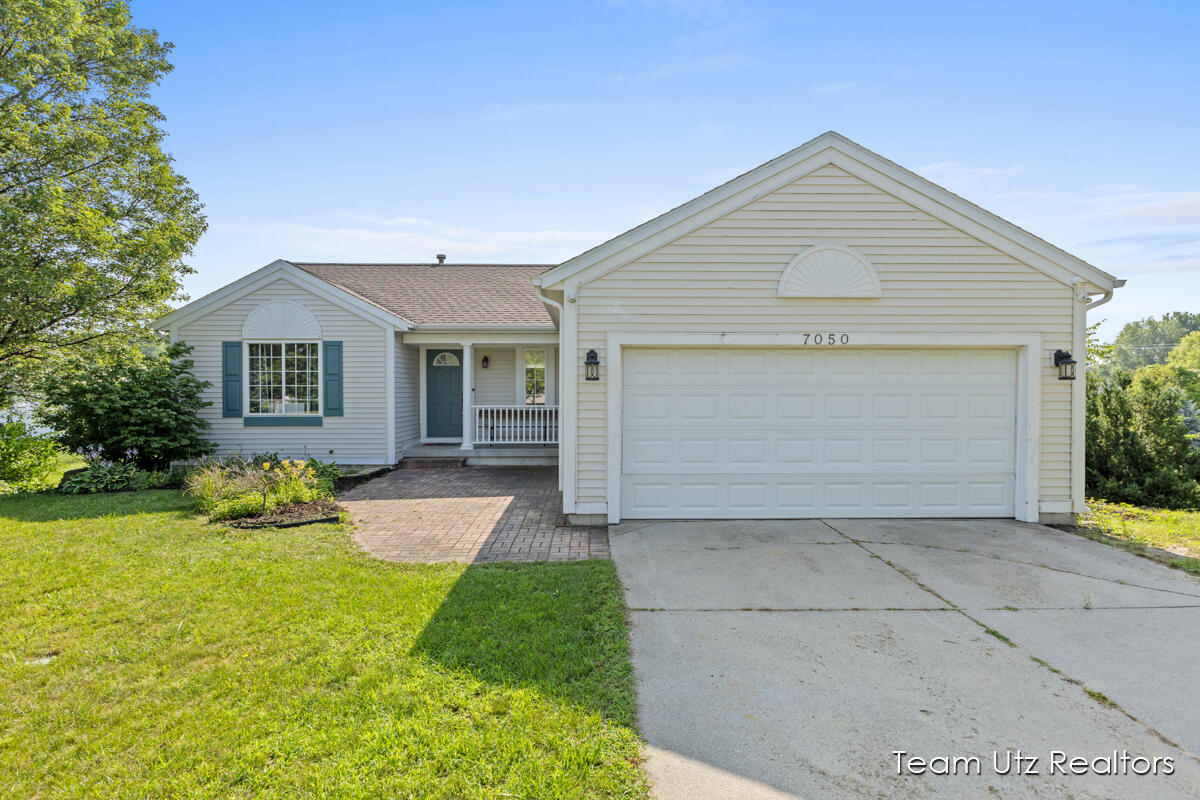 Sovereign Dr, Comstock Park, MI 49321