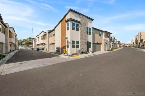 7962 Belluno Way, San Diego, CA, 92126-5508 | Card Image