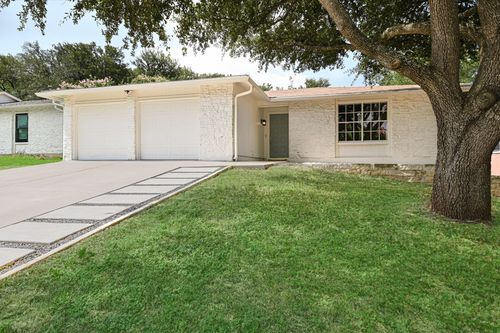 3203 Harpers Ferry Ln, Austin, TX, 78745-6722 | Card Image