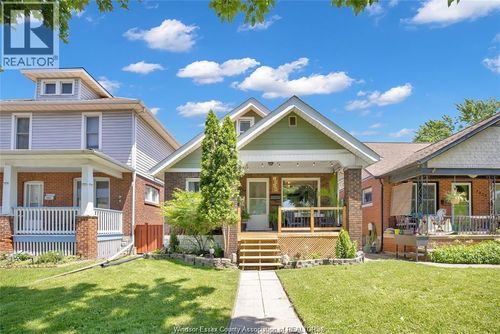 1068 Janette Ave, Windsor, ON, N9A5A3 | Card Image