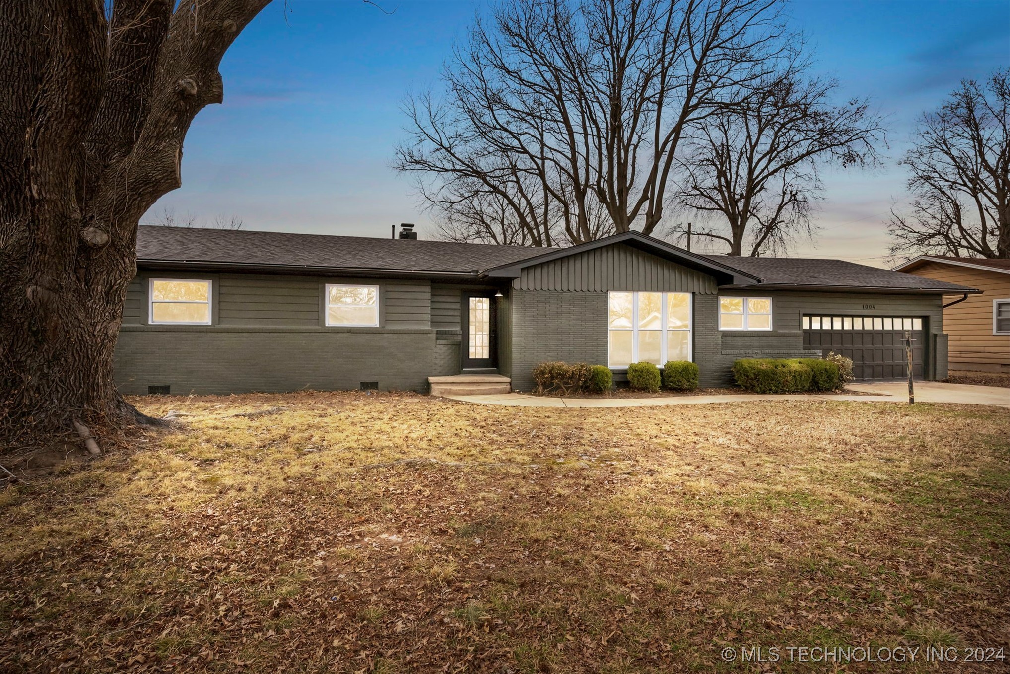 Veyda St, Pryor, OK 74361