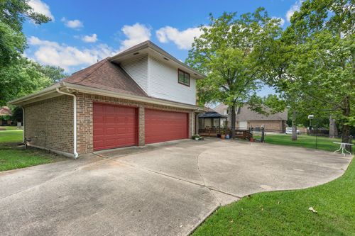 110 Owl Tree Trl, Greenville, TX, 75402-4215 | Card Image