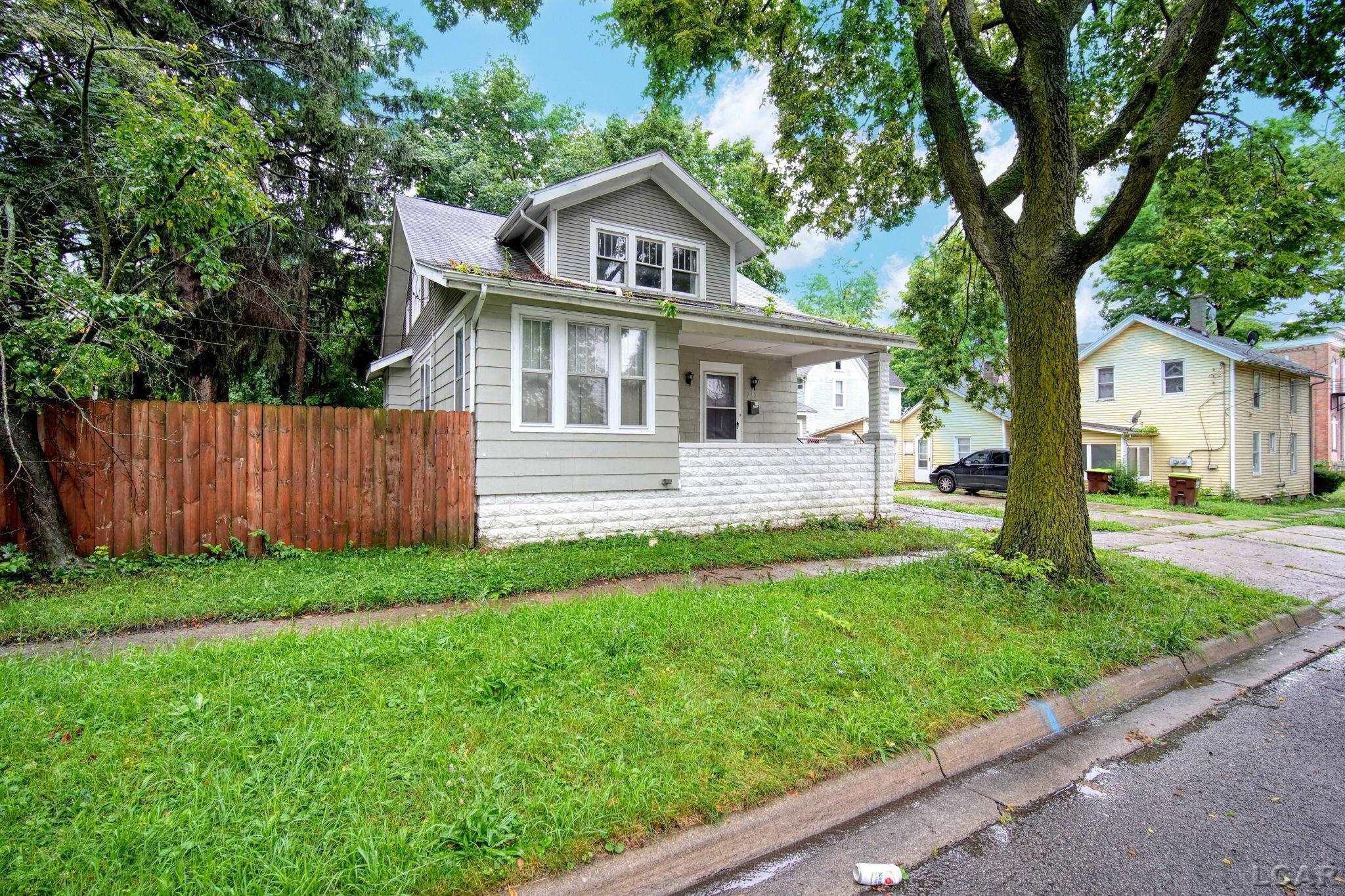 Butler St, Adrian, MI 49221