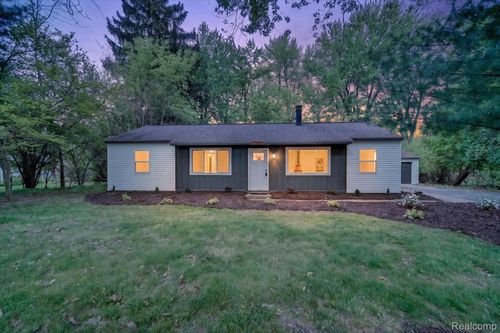 1609 Gilcrest Avenue, East Lansing, MI, 48823 | Card Image
